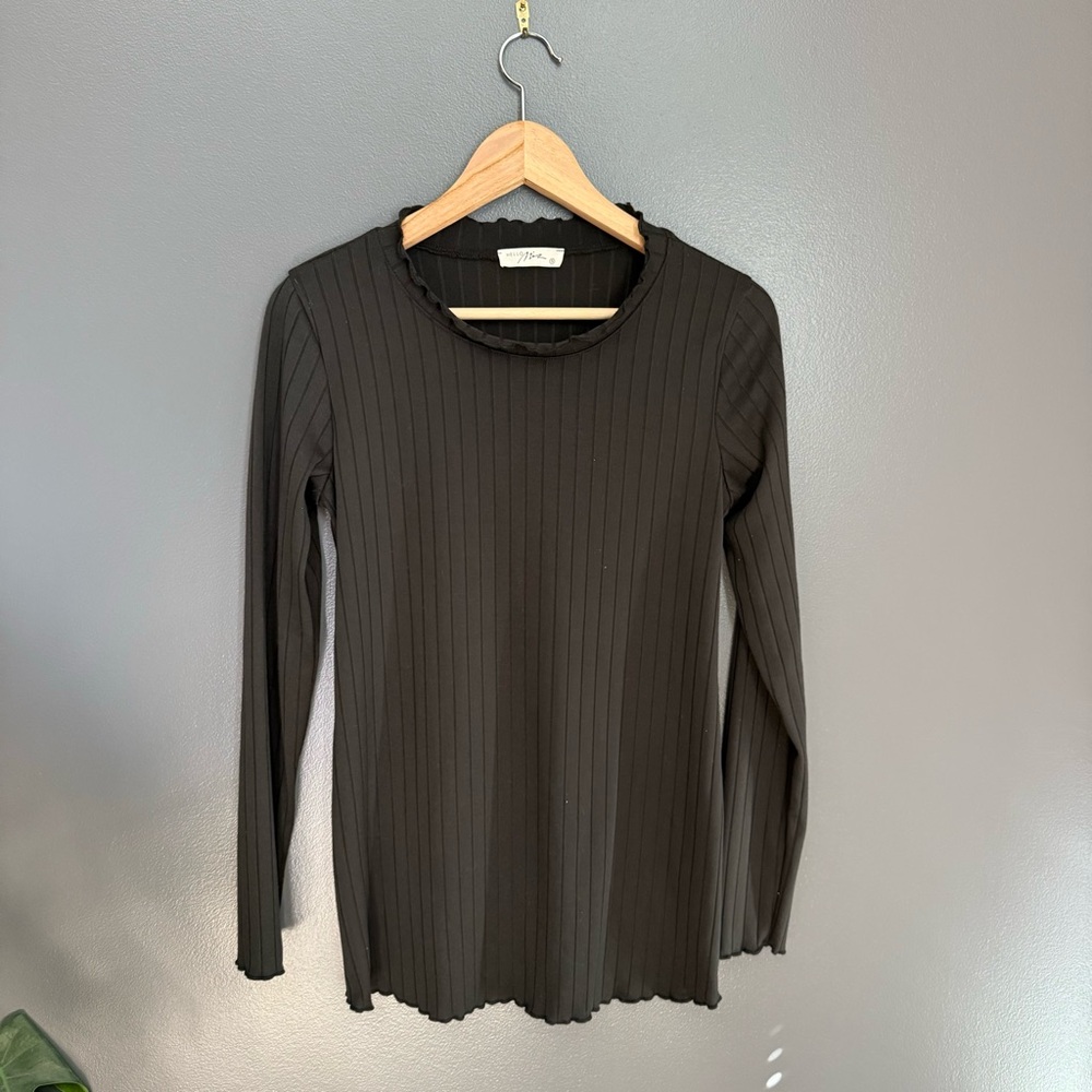 Hello Miz Women Maternity Black Ruffle Crew Neck Long Sleeve Fitted Blouse Small